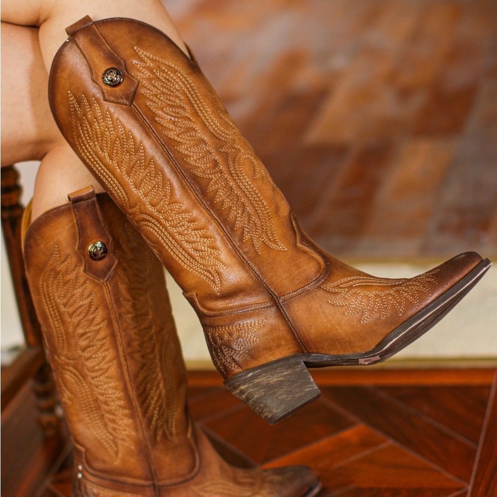Gentle Rose Elegant Tan Leather Heeled Cowboy Boots Womans Size 10